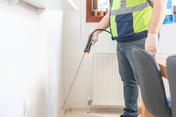 Best Affordable Pest Control Services  in Urbana, IA